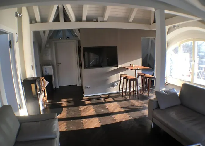 Exklusives Dg-apartment In Pankow * Berlin