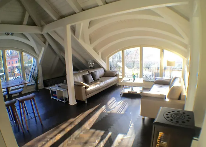 Exklusives Dg-apartment In Pankow Daire