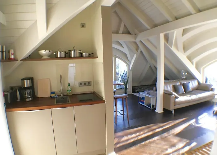 Apartament Exklusives Dg-apartment In Pankow *