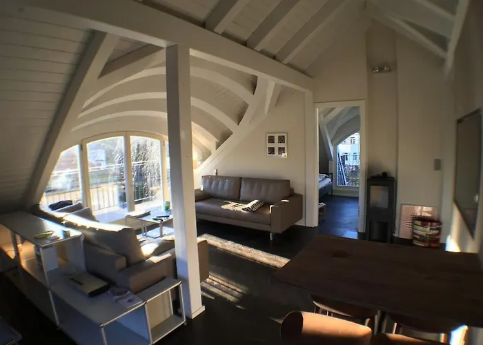 Exklusives Dg-apartment In Pankow * Berlin