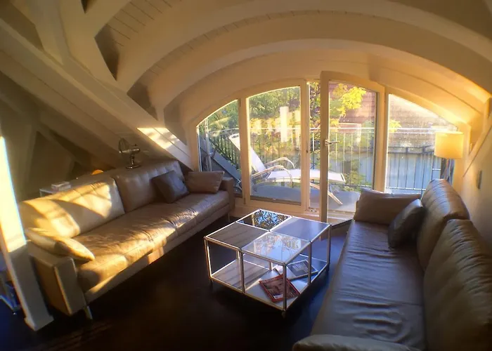 Apartament Exklusives Dg-apartment In Pankow *